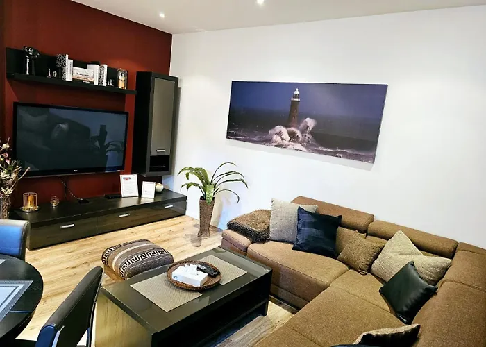 Modern 2 Bedroom Apartment In The City Centre