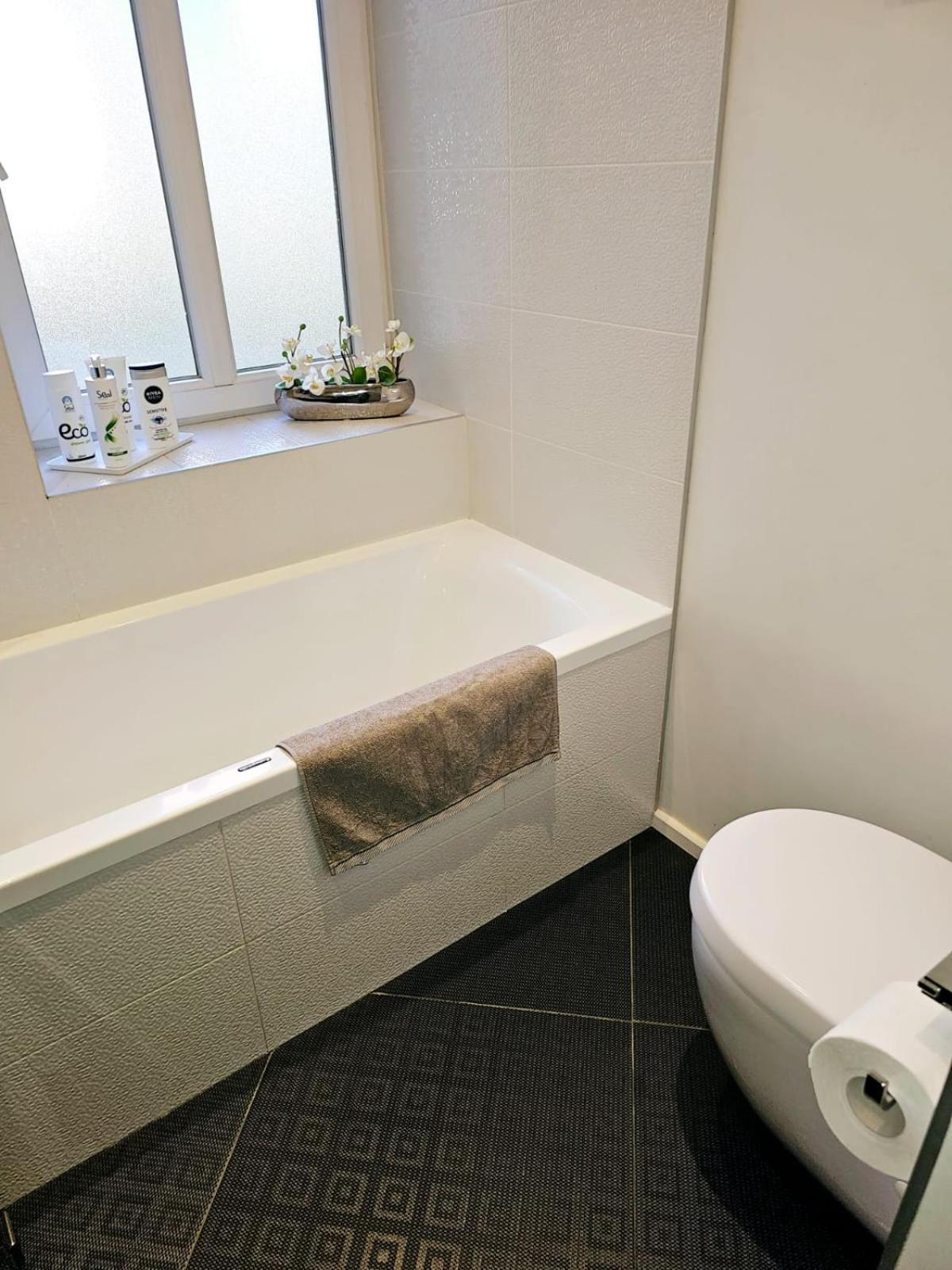 Modern 2 Bedroom In The Centre * 里加