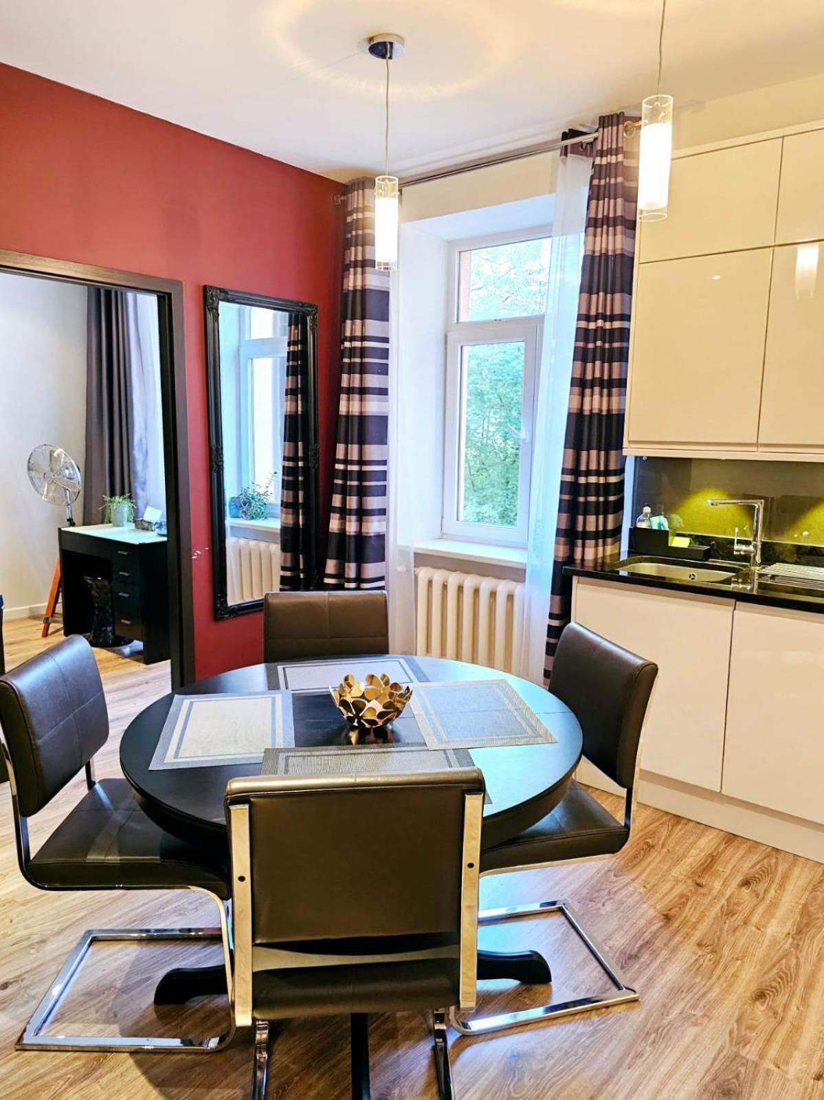 公寓 Modern 2 Bedroom In The Centre