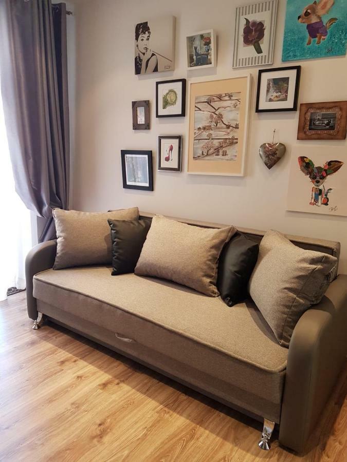 Modern 2 Bedroom In The Centre *
